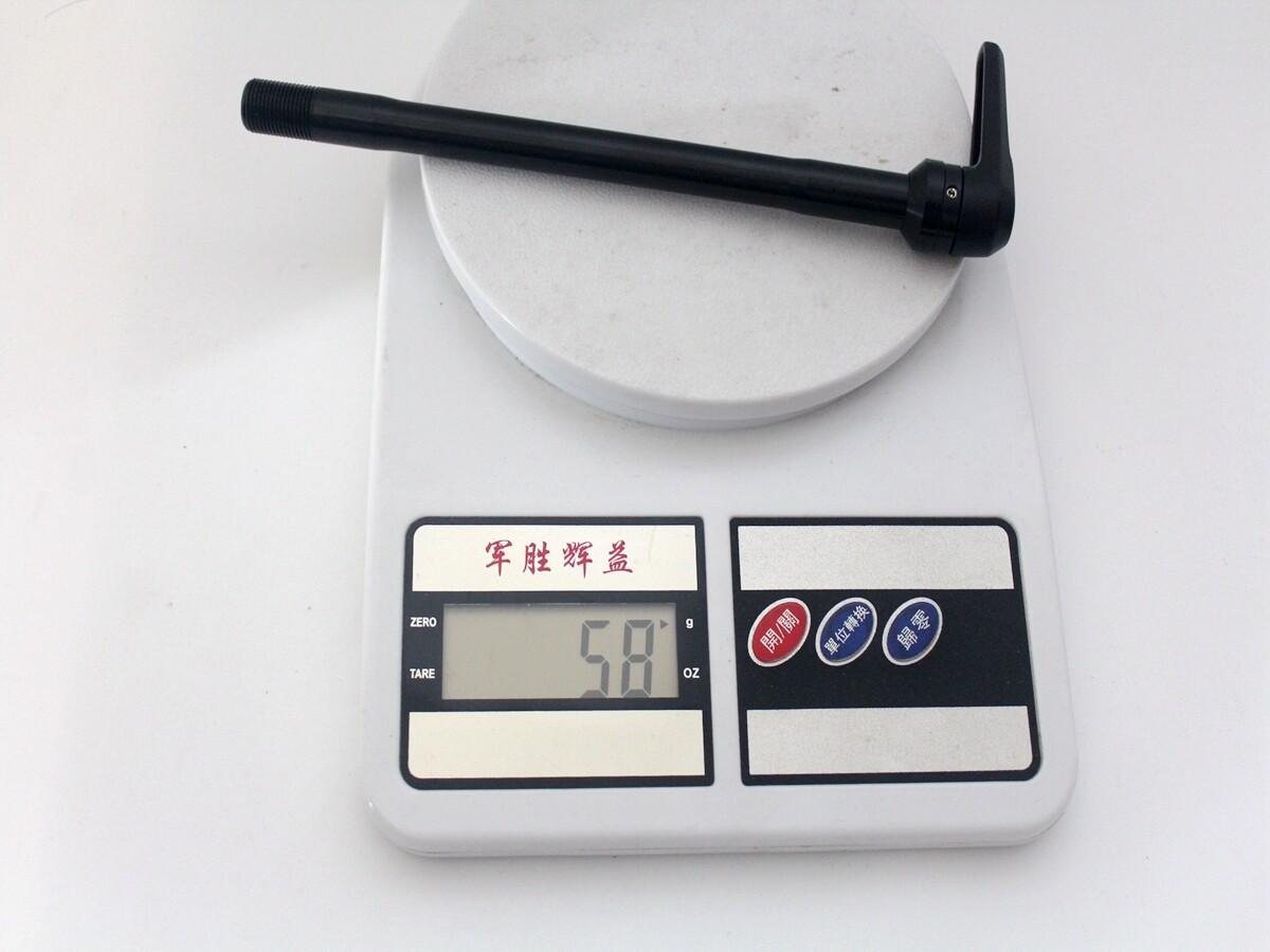 Rear thru axle for SYNTACE X12 length 161 mm thread pitch mm