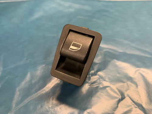 BMW 3er E46 Fensterheberheberschalter hinten 6902174