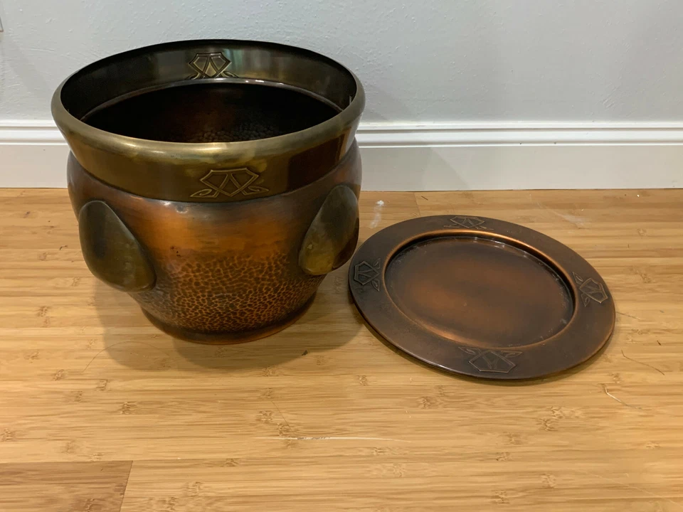 Antique Carl Deffner Jugendstil Art Nouveau Copper & Brass Planter & Under Plate - Image 3 of 4