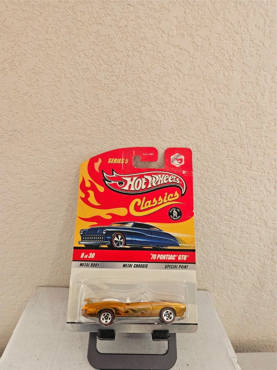 Hot Wheels Vintage Racing Plymouth Diecast & Toy 1:64 Scale for