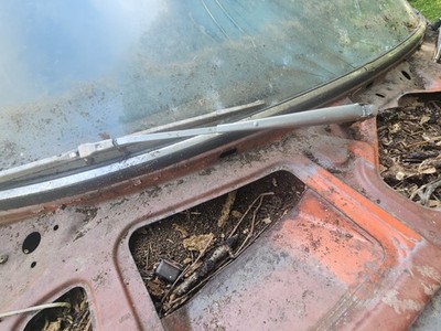 Datsun 70- 73 240z OEM Wiper Arms ( 2x, Left & Right)