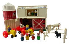 Fisher-Price Play Family Farm 915 Lot of 18 Pieces Figures