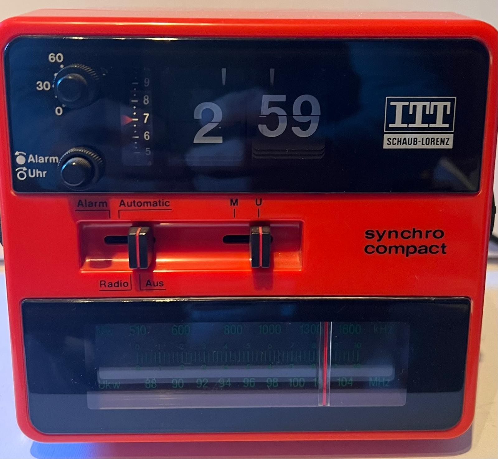 Klappzahlenwecker: ITT Schaub-Lorenz  Compact 107 Top Zustand  + Video Verfügbar