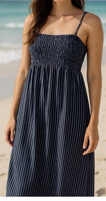 Maxi Sundress Women's M Cotton Seersucker Navy Stripe Smocked Pockets Coastal
