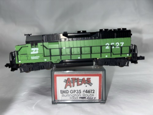Locomotora diésel Atlas Burlington Northern EMD GP35 escala N #4612 | Condition: Used