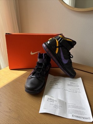Rare Nike Air Max Hyperdunk 2010 Lakers ''Away'' colorway Men Size 10 407649-001
