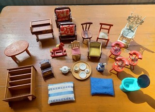 Puppenhaus Möbel Konvolut vintage
