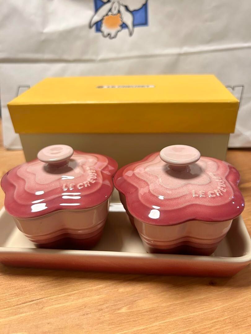 Le Creuset Flower Petite Ramekin Rose Quartz Set of 2 with Tray Stoneware NEW eBay