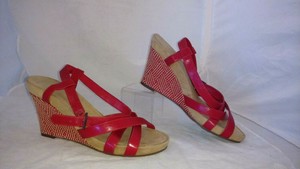 red wedges size 12