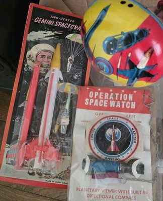 Lot Vintage Hard Plastic Space Toys NASA   GEMINI, operation SPACEWATCH, SPINNER