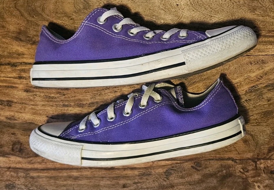 Converse Chuck Taylor All Star Low Top Purple Canvas Sneakers Unisex 6/8 EU39 thumbnail 2