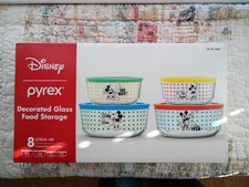 Disney Mickey Mouse Pyrex 8 Piece Food Storag...