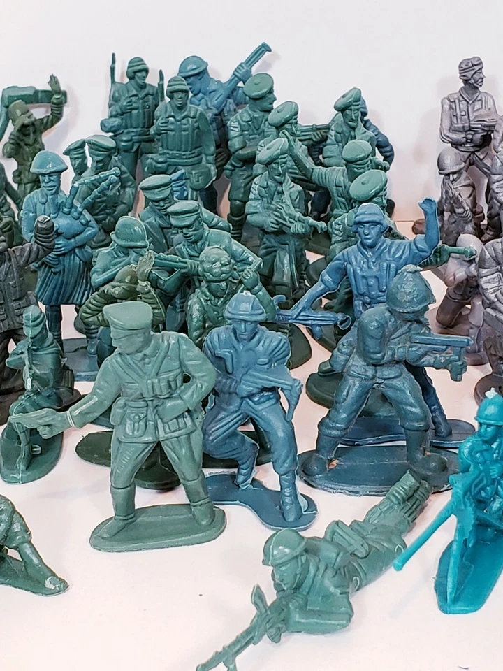 Lote Surtido De 80 Soldados De Colección Plástico Francotirador Bazooka Infantería de Combate Foto 3 de 4