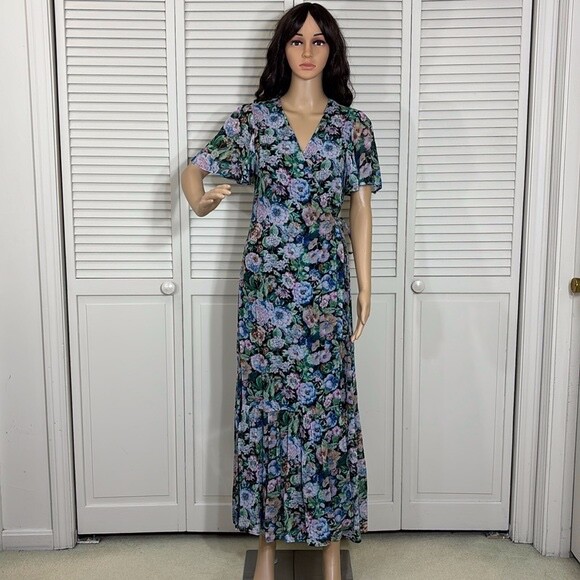 midi summer dress sleeves Light Blue Midi Summer Dress with Short Sleeves Light Blue / XSmall