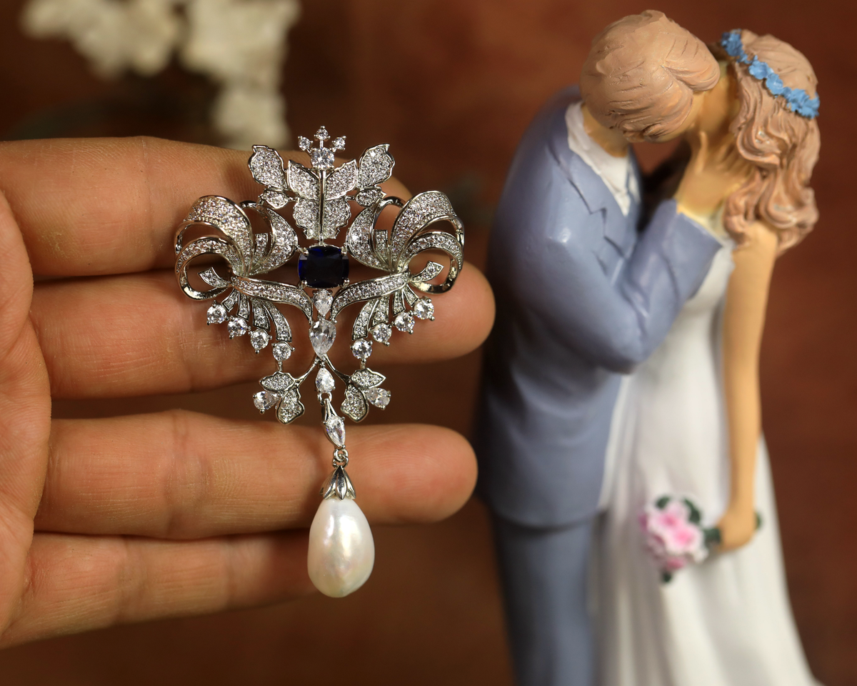 Broche & Pendentif Floral à Franges Avec Perles - Style Belle Epoque Rhodié - Neuf SC31