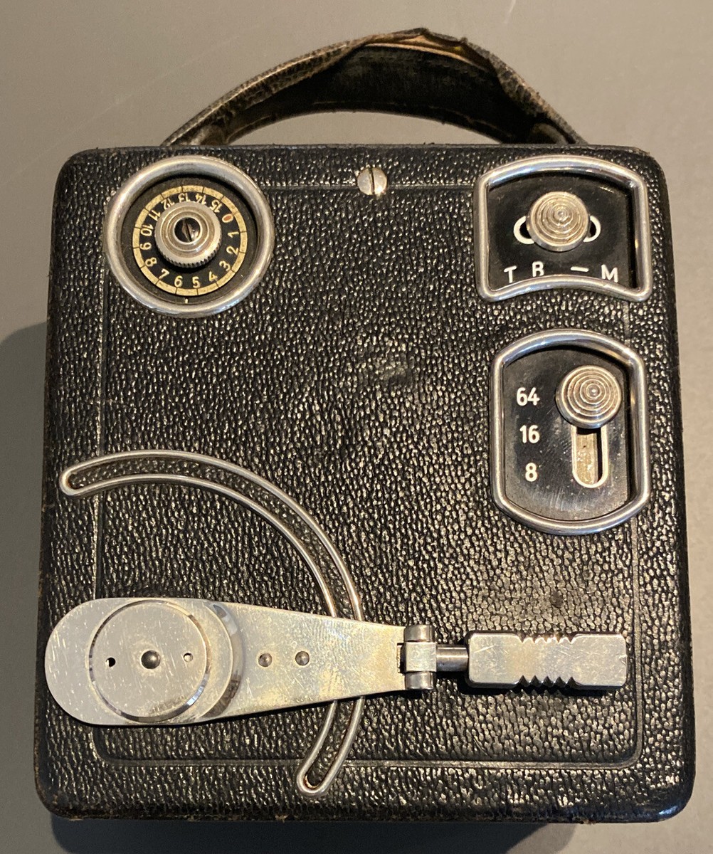 Stunning Rare Vintage 1933 Siemens B 16mm Clockwork Magazine Cine