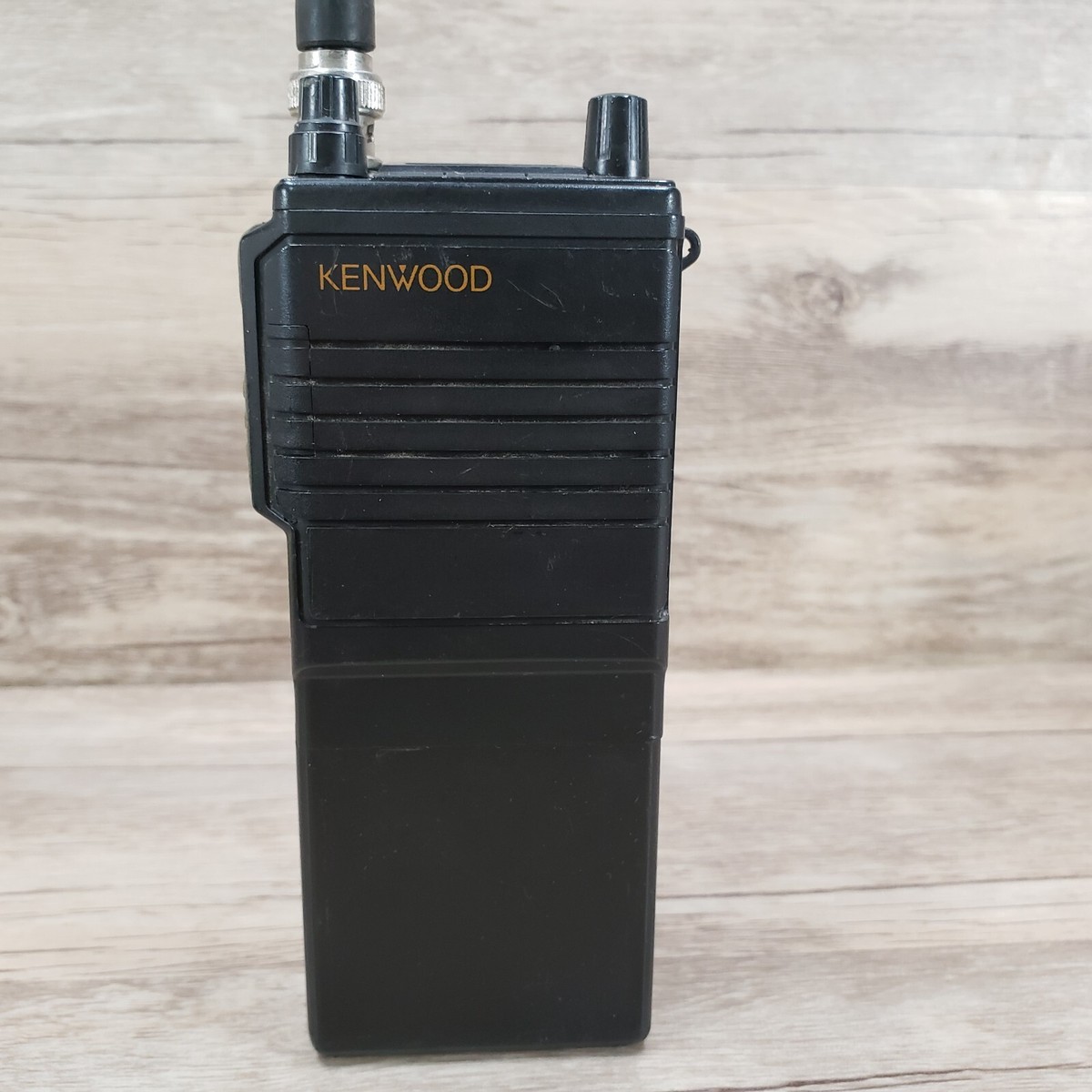Kenwood TK-320 Two Way Radio UHF FM Transceiver