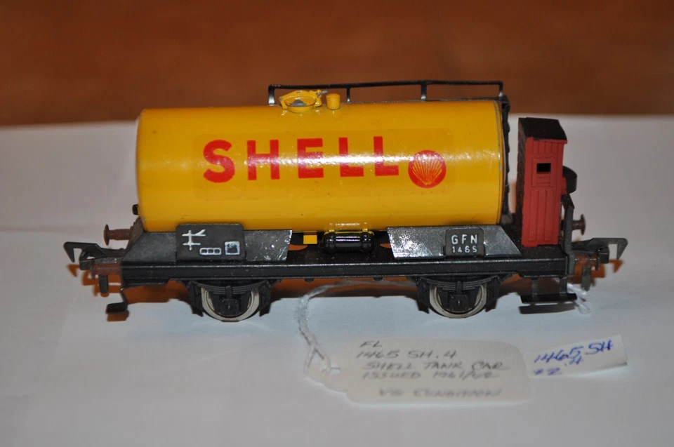Fleischmann (1465 SH) (.4 Version) - 2-axle Tank Car w/Brake Cabin (SHELL) - #2 - Image 2 of 4