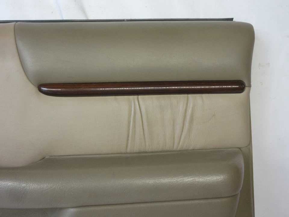 Painel de porta 98-01 GMC Envoy lado direito do passageiro somente TAN ~ 004 08 28 24 - Imagem 2 de 4