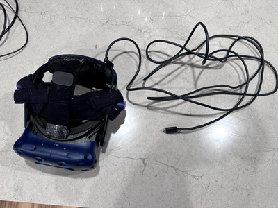 HTC Vive Pro Eye VR HMD, with Link box and cables, Original box