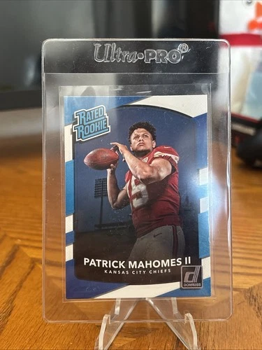 2017 Panini Donruss - Rated Rookie Patrick Mahomes II #327 (RC)