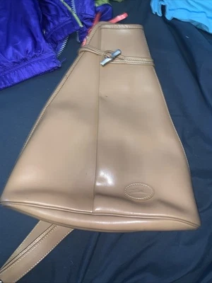 Sac à dos vintage Longchamp , modèle Roseau, coloris camel - Photo 1/4