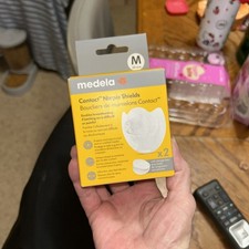 Medela Contact Nipple Shields Size Medium 20 mm / 2 Pack. With Storage Box