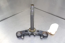 02-05 INTERCEPTOR 800 VFR800 FRONT FORKS CLAMP LOWER TRIPLE TREE STEM