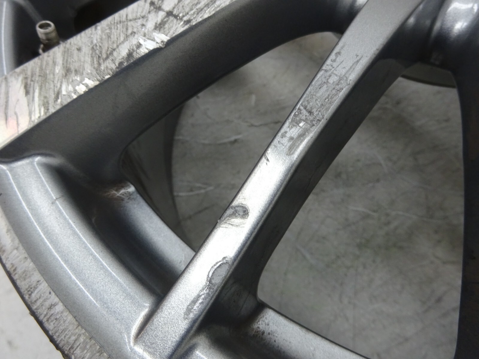 2014-2024 Maserati Ghibli Front Alloy Wheel Rim 8.5x19 670016852 OEM DE240278