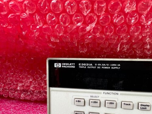 Agilent / HP E3631A Triple Output DC Power Supply ''Panel only'' - Picture 4 of 8