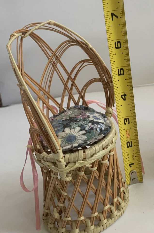 VTG Doll Barbie Furniture Wicker Rattan Patio Sofa+ 4Chairs,5 Pads MCM Boho 10pc - Image 4 of 4