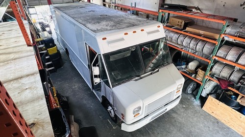 07-15 Freightliner Step Walk In Van Cummins ISB 6.7 Coolant Water Pipe Tube Hose - Picture 13 of 18
