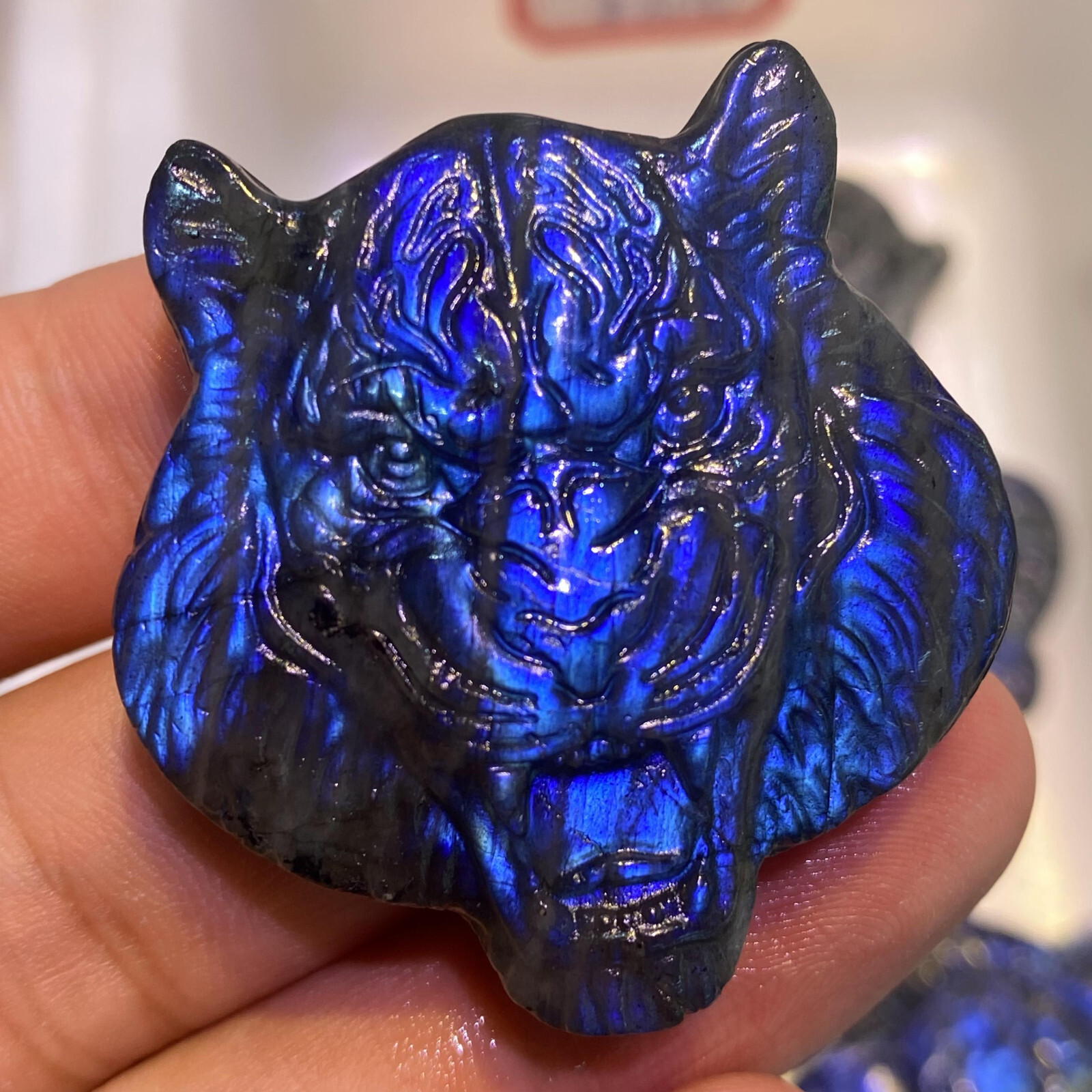 Natural Labradorite Hand carved Tiger Skull Quartz Crystal Reiki Healing 1pc