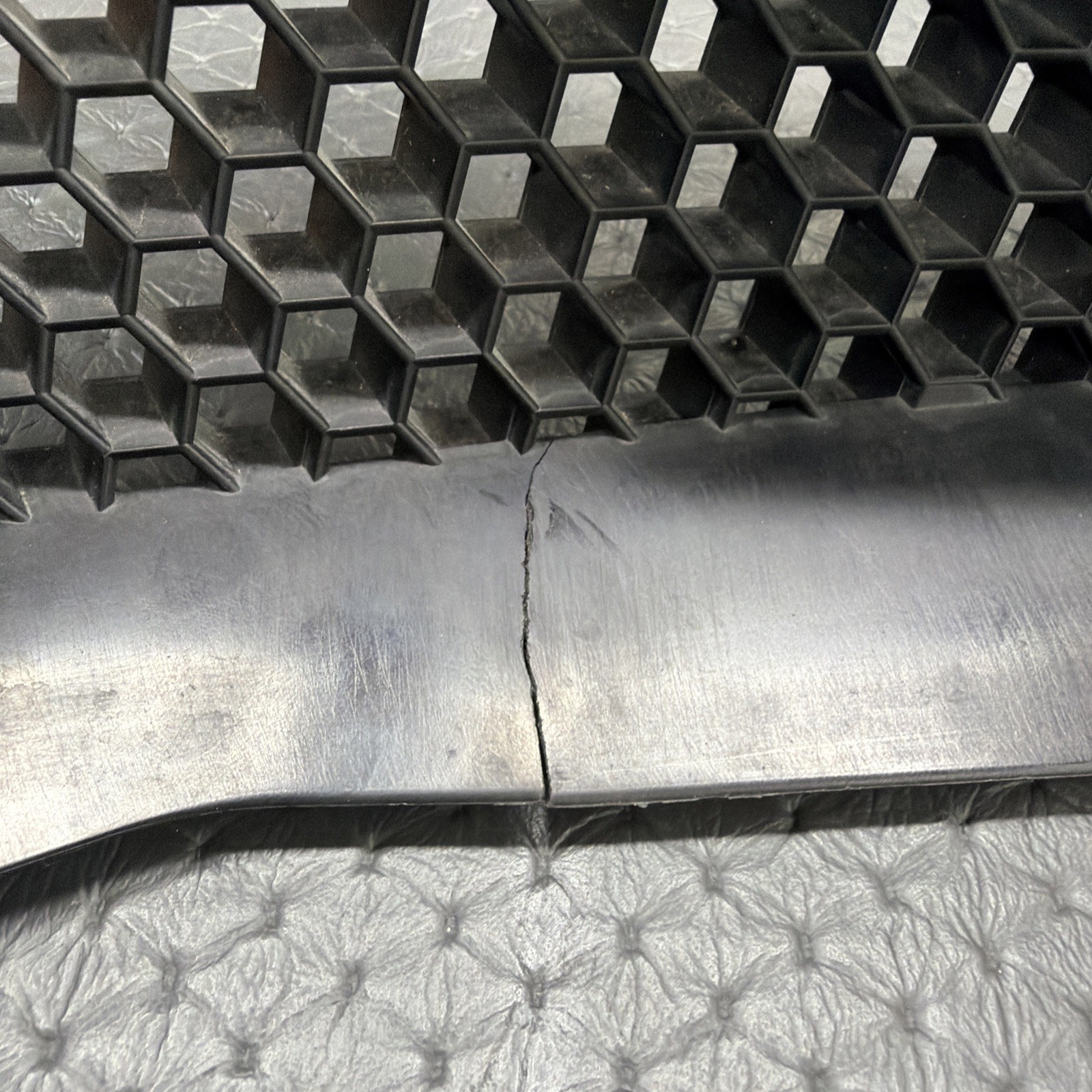 LAMBORGHINI MURCIELAGO LP640 FRONT BUMPER Left GRILL GRILLE OEM 410807681A