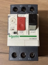 Schneider GV2ME08 motor circuit breaker, protection switch 2.5 to 4 Amp bx2