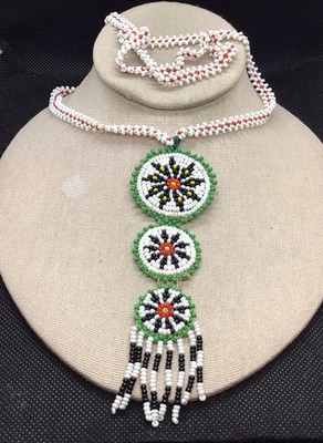 Vintage Native American Costume Seed Beaded Pendant Necklace 24'' G788