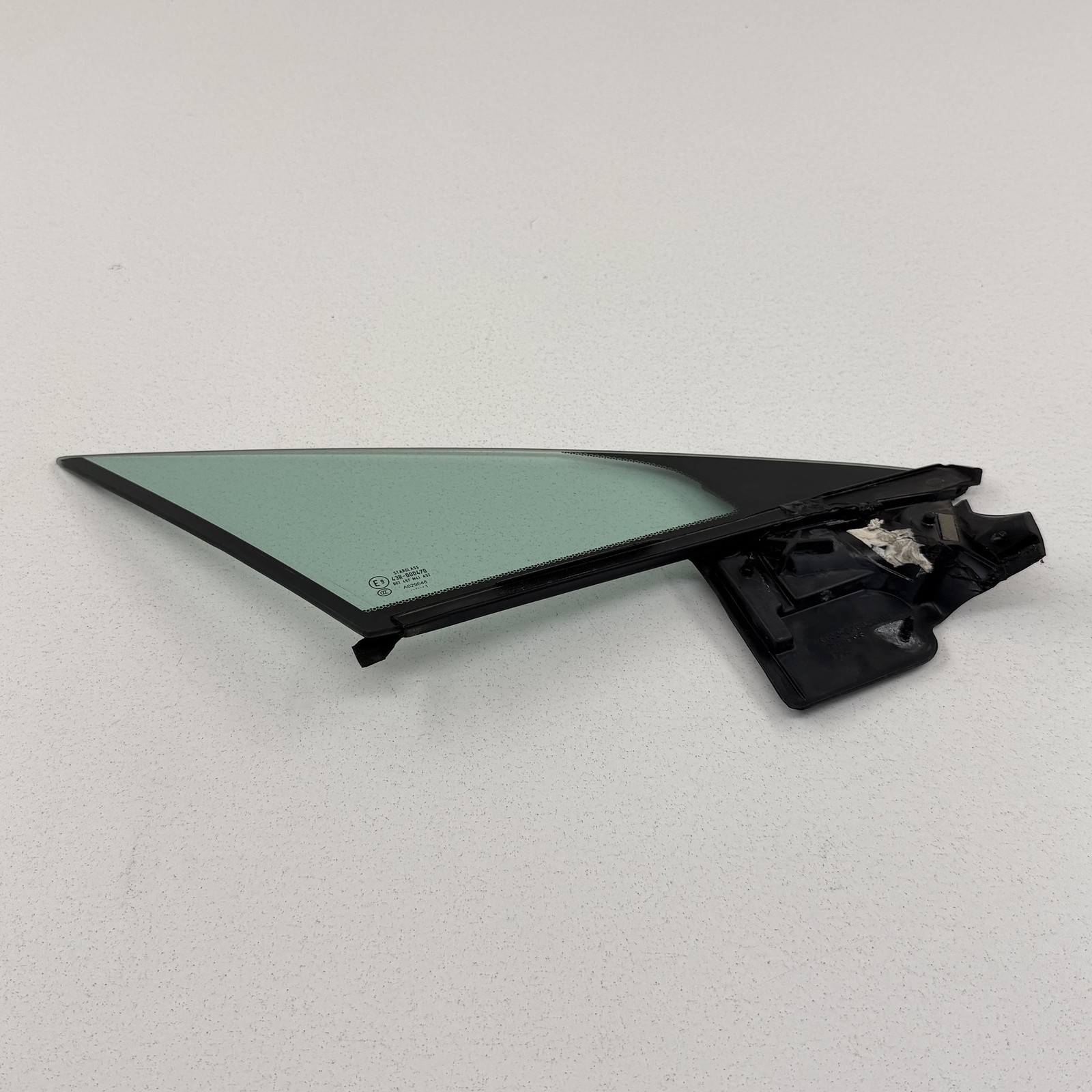Aston Martin V8 2006-2017 Right Door glass