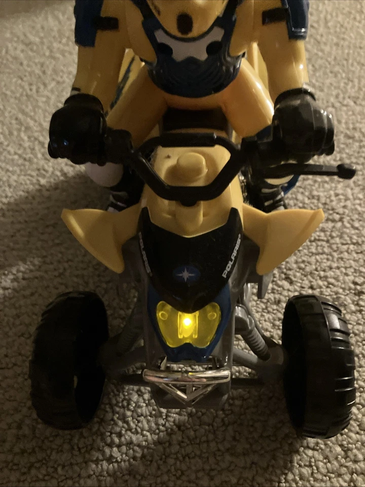 Juguete Polaris 5 estrellas 4 ruedas funcionando Foto 2 de 4