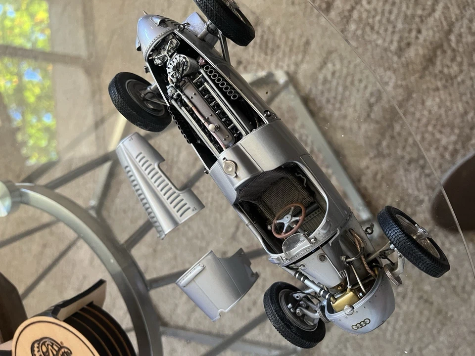 1936 Auto Union Type C Diecast Model Car 1:18 Grand Prix Winner - Image 4 of 4