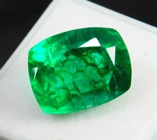 Certified 11.80 Ct Natural Beautiful Colombian Green Emerald Loose Gemstone