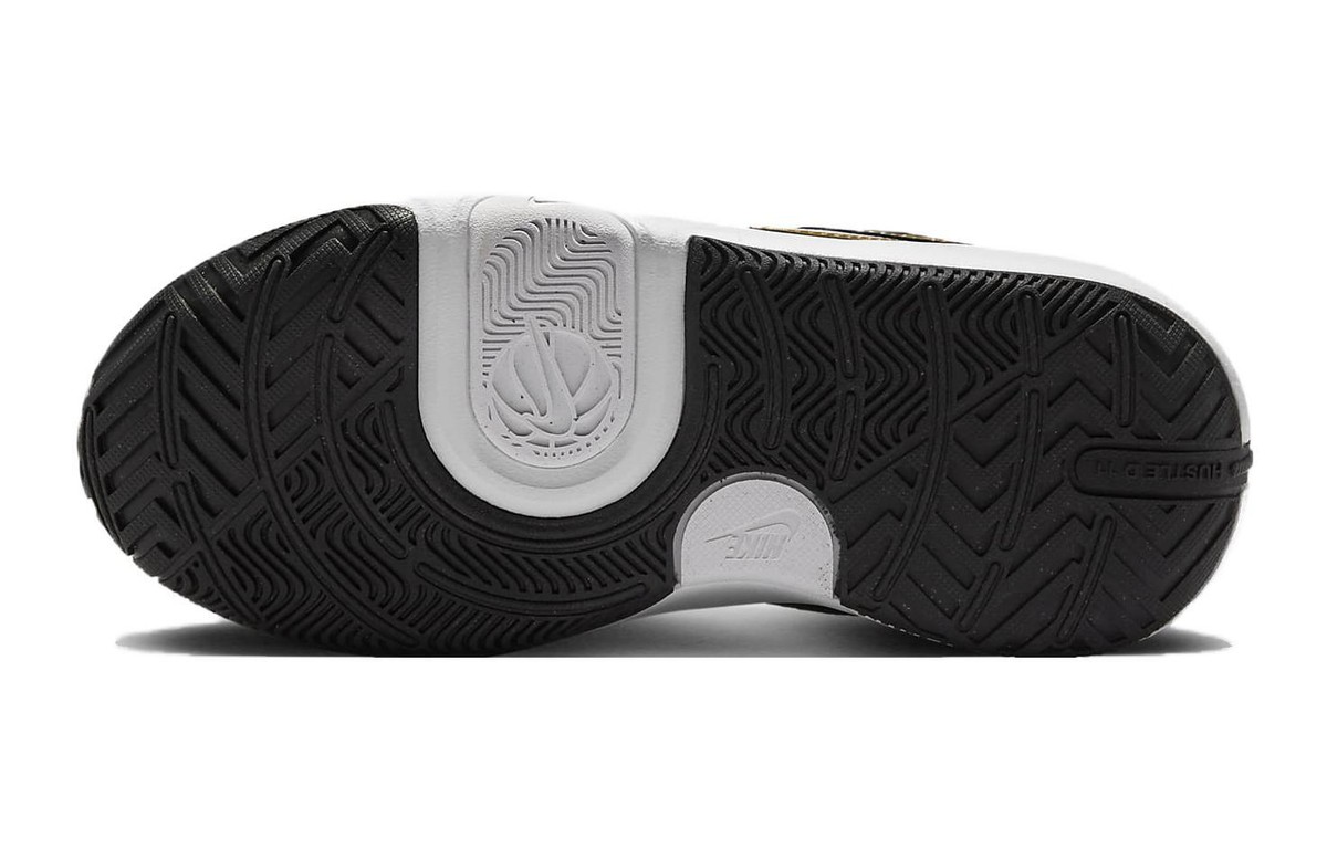 Nike Team Hustle D11 Low Black Metallic Gold - DV8996-004