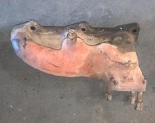 Front  Left Exhaust Manifold P44002A off 1977 Jaguar XJS. —MV—