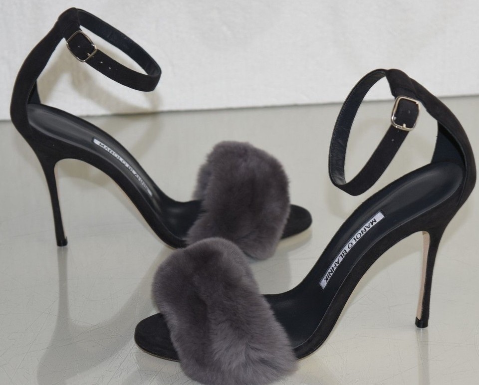Sandales Manolo Blahnik Mincha 105, Gris Avec Fourrure Véritable, Talons Hauts - Neuves, Tailles 38.5 à 41.5