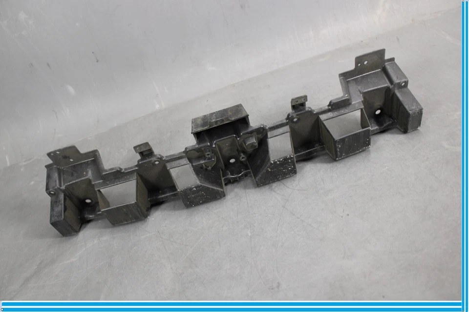 09-15 Jaguar XF X250 задний центральный бампер кронштейн крепление поддержка 8X2317B861AE оригинальный - Изображение 2 из 4