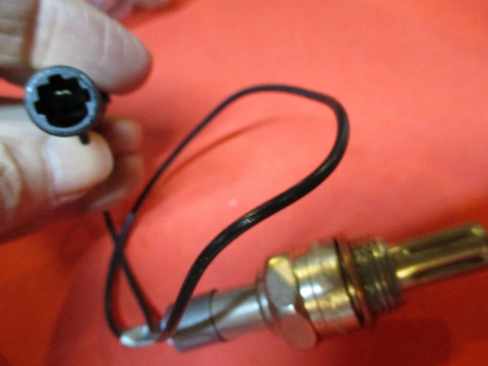 Sensor de oxígeno EAGLE-DODGE-COLT-CARAVANA-MINI-RAM--MITSUBISHI-EXCEL- 1981-1994 Foto 2 de 2