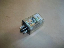 Omron MK2EPN-UA-DC24 Plug-In Relay 24VDC 10A 8-Pin USED