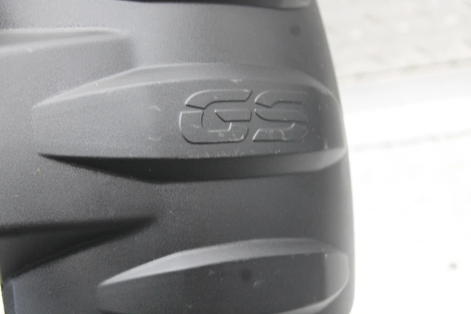 BMW F800GS - AVENTURA - OEM - GUARDABARROS ABRAZADOR NEUMÁTICO RUEDA TRASERA Foto 2 de 4