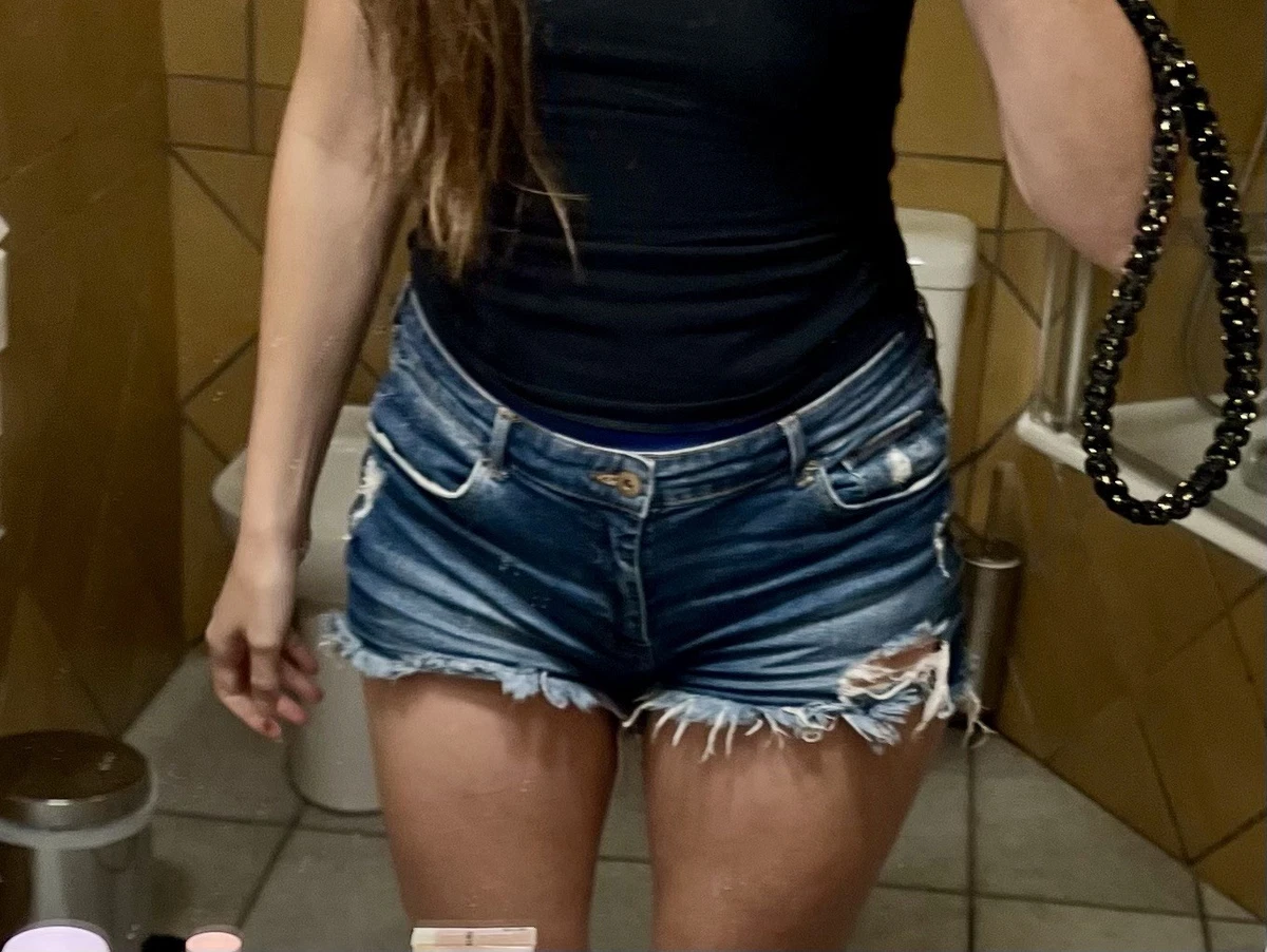 Short H&M Noir Dentelle - Taille 36/38 - Style Bermuda - Neuf Sans étiquettes - Femme