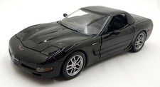 Maisto 1/18 Scale Diecast 12226P - 2001 Chevrolet Corvette - Black