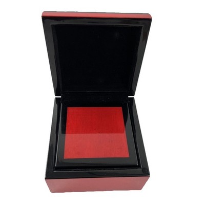 Vintage Lacquer Wood Coaster Set of 5 W Felt Lined Box Gothic Red Black Read